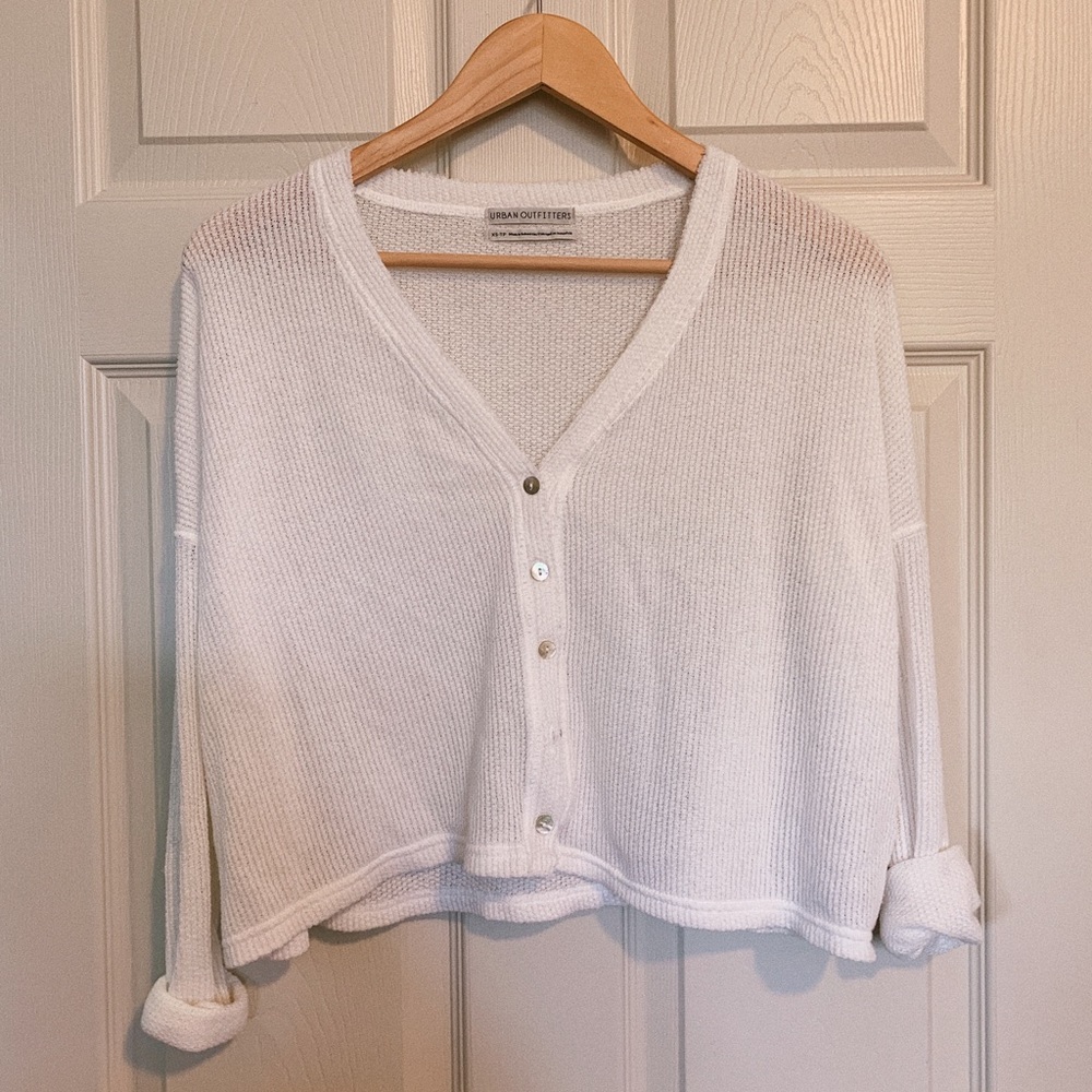URBAN OUTFITTERS WHITE BUTTON DOWN SWEATER